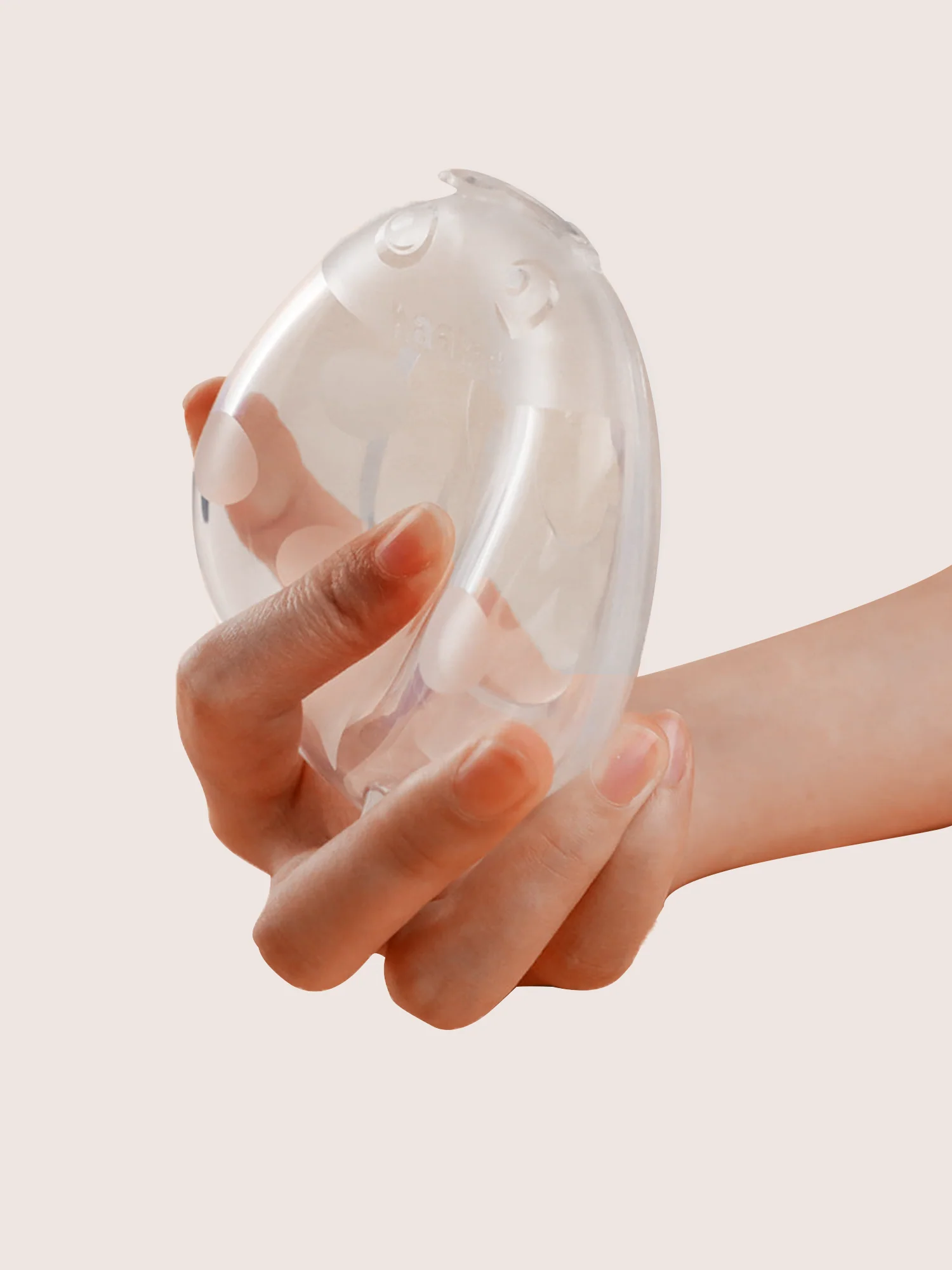 Haakaa - Ladybug Silicone Milk Collector 2.5 oz/75 ml - Image 4