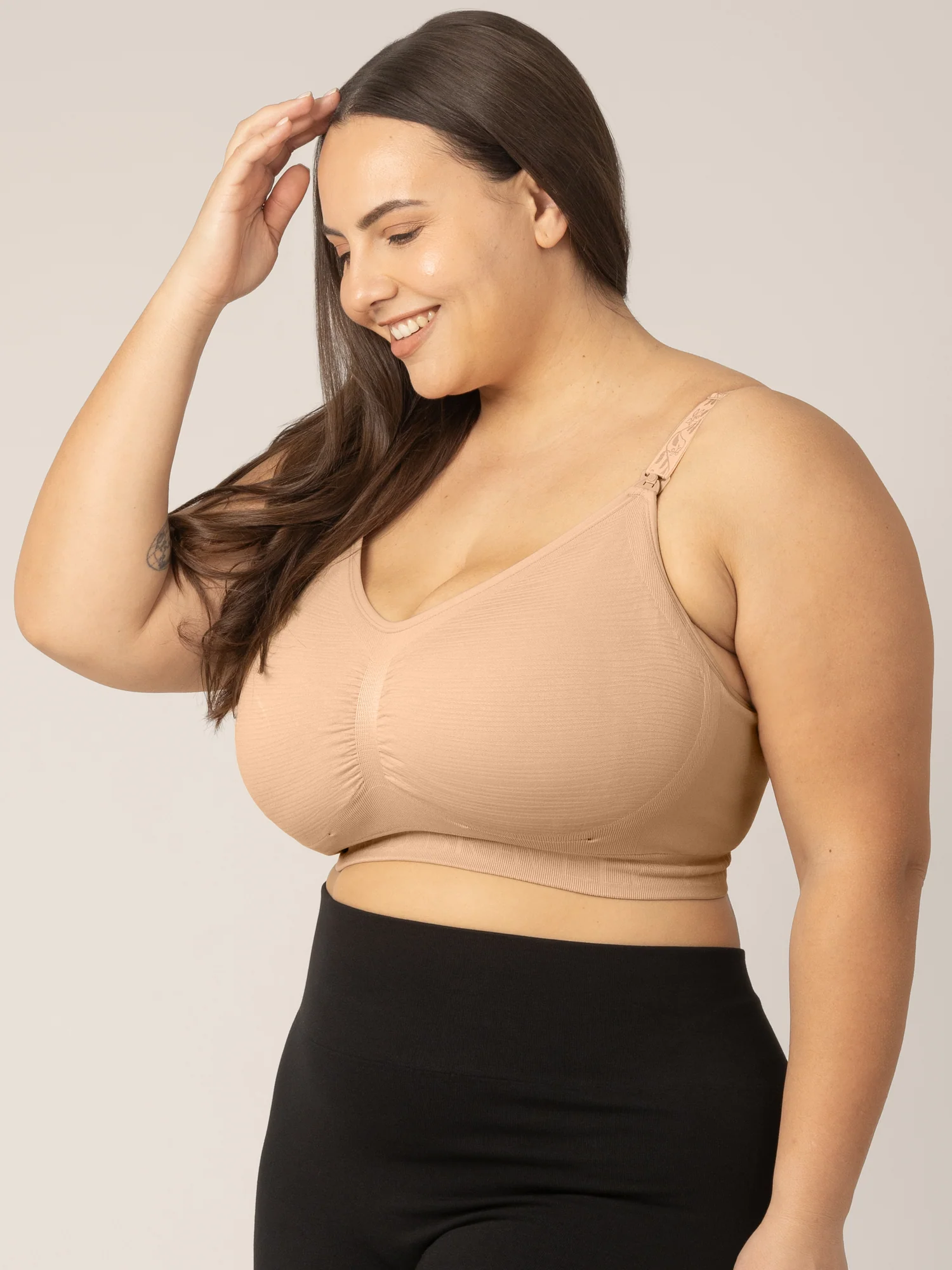 Sublime® Hands-Free Pumping & Nursing Bra | Beige - Image 8